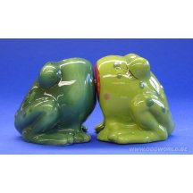 Mwah Salt And Pepper  Frogs Statue